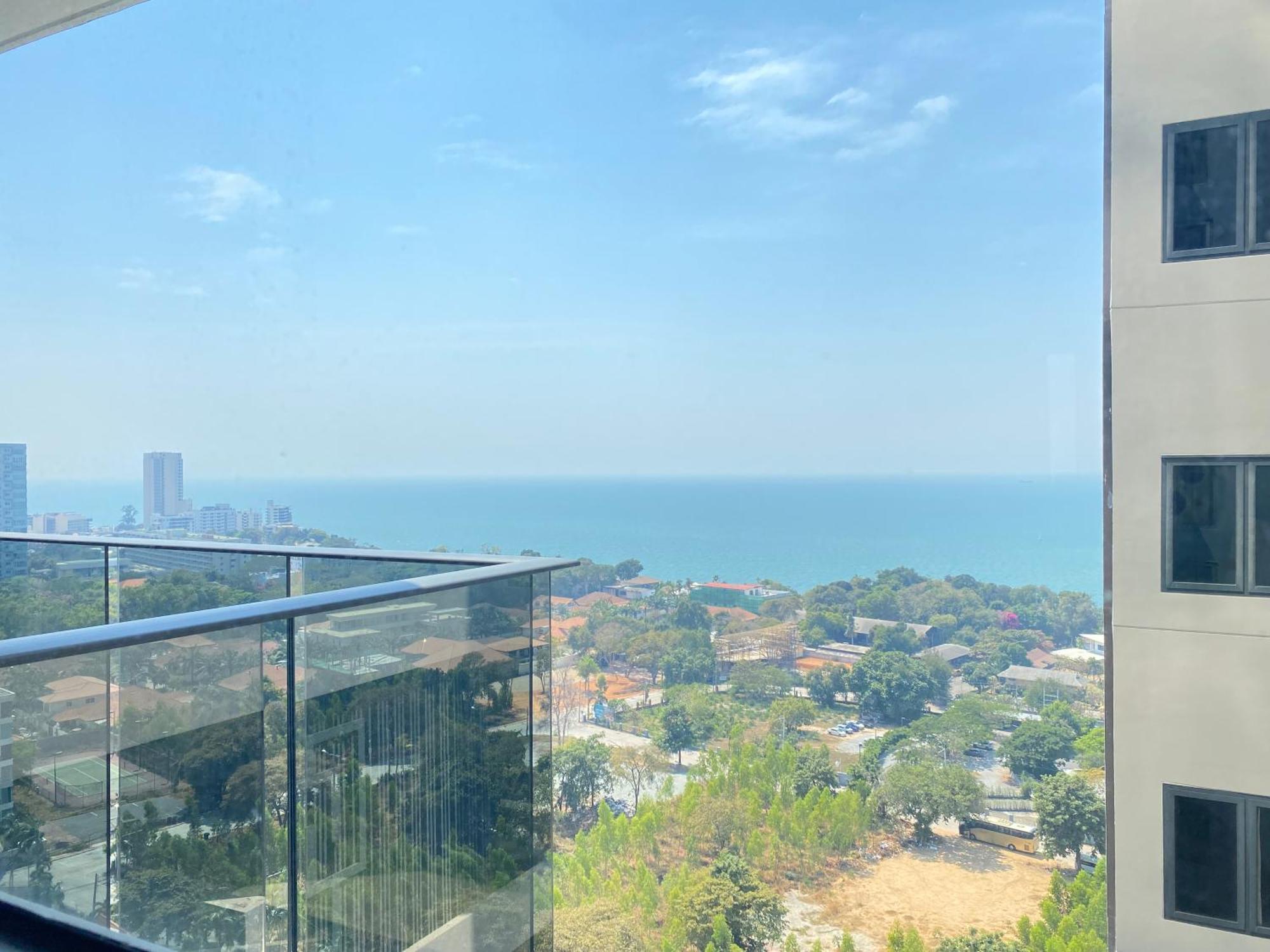Andromeda Condo By Feng Pattaya Exterior photo